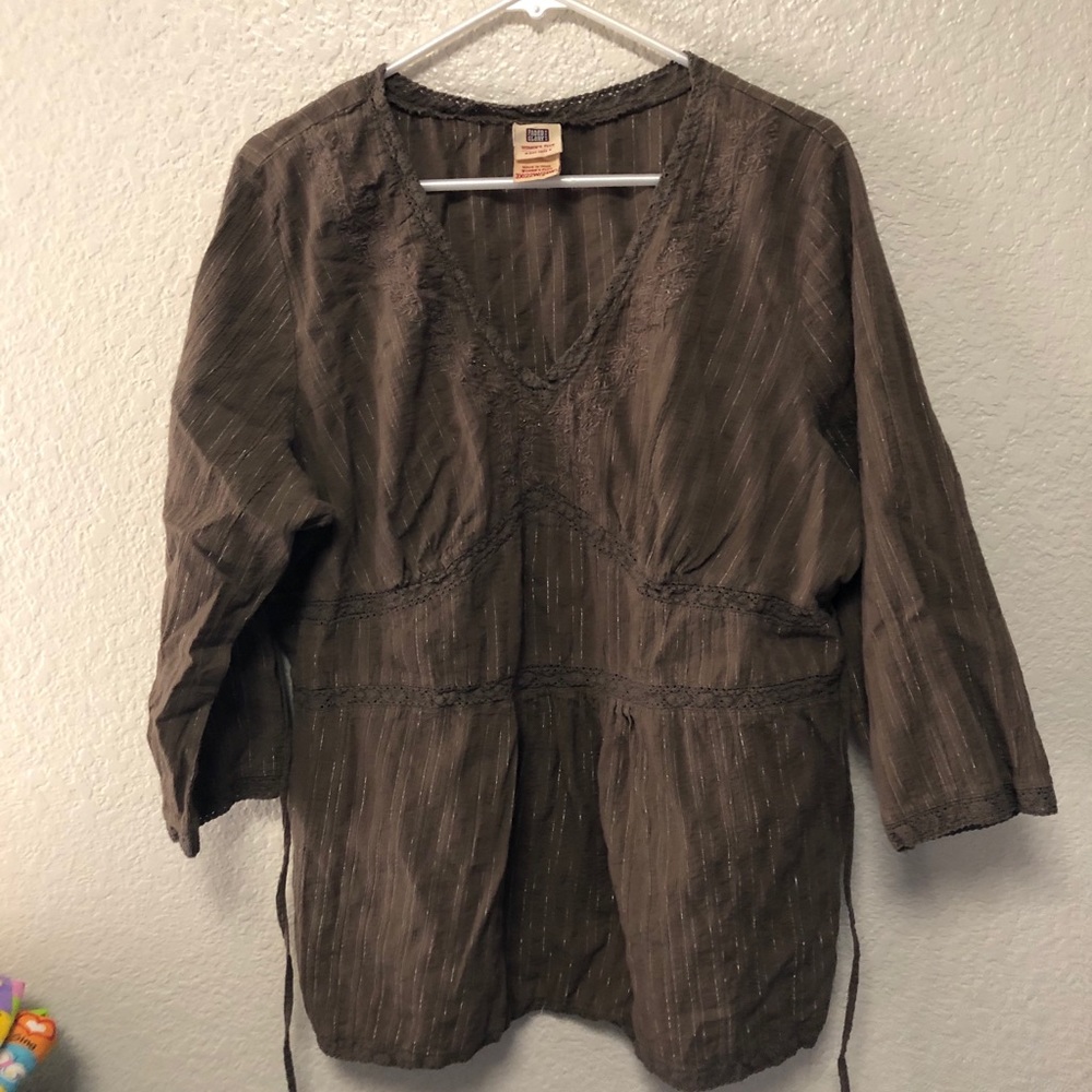 Faded Glory Three Quarter Sleeve Blouse.